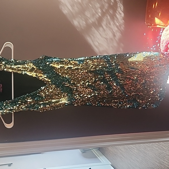 Motel Rocks 2 way sequin dress - Picture 8 of 8